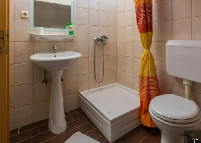 Leonarda Apartament *