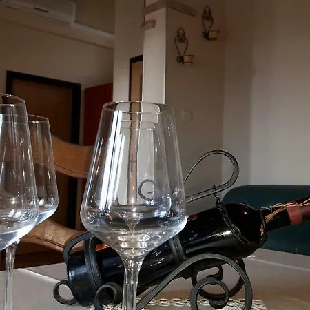 Leonarda ツリクヴェニツァ